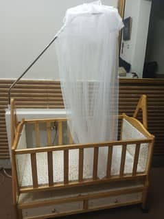 baby cot