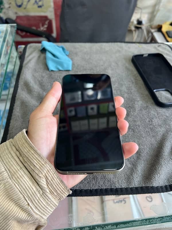 iphone 15 pro max Jv 256gb 5