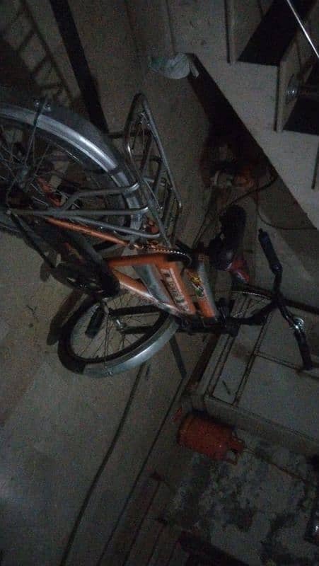 Good condition Tyre new soft seat full new cycle 2