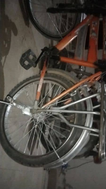 Good condition Tyre new soft seat full new cycle 3