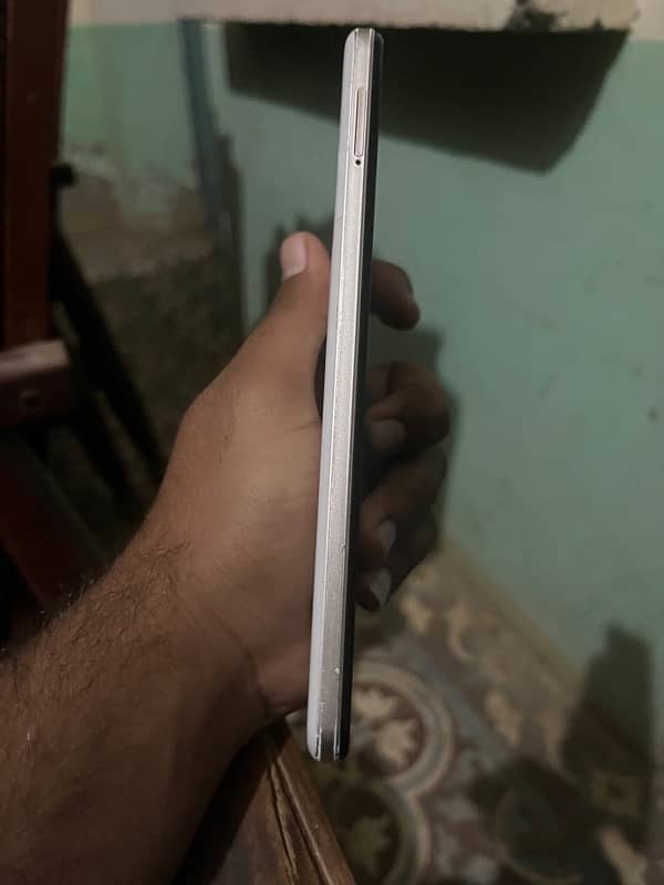 Tecno Camon 18T 1