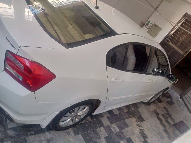 Honda City IVTEC 2017/18 9