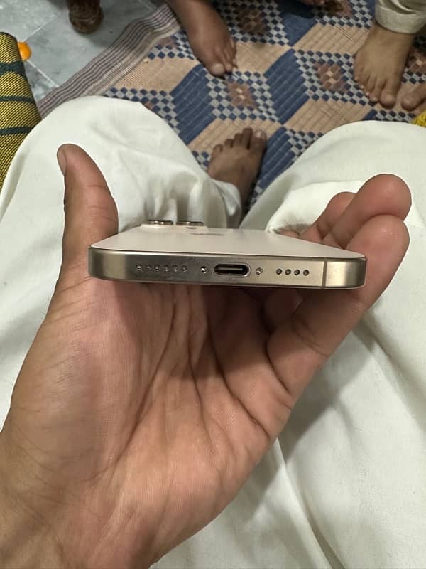 iPhone 16 Pro Max 256GB (Non PTA) 5