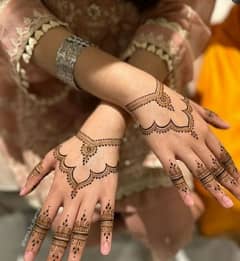 Professional Mehndi Designing | Bridal, Party & Festive Mehndi