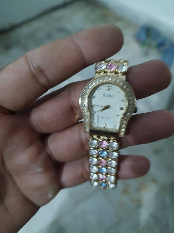 women watch for sale 2