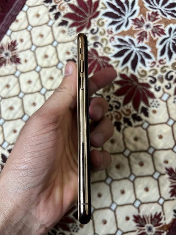 Iphone XS (64 GB) Non PTA 2