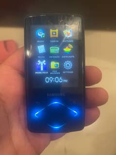 Samsung Q1 Digital Music Player MP3 MP4