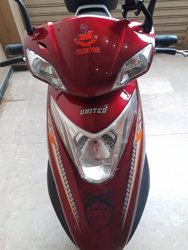 UNITED UC 100cc Scooty 7