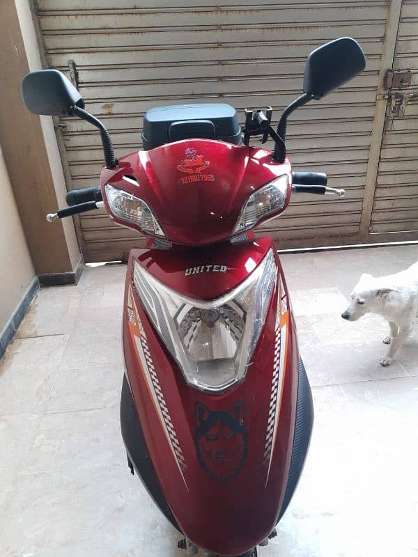 UNITED UC 100cc Scooty 12