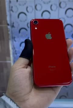 iPhone XR non pta(Factory unlock) hai red colour ma