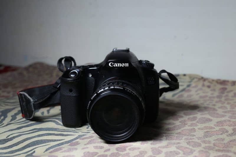 canon 60d camera with 28-105mm Lens 0