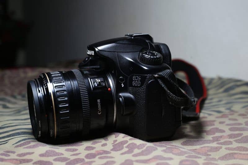 canon 60d camera with 28-105mm Lens 1