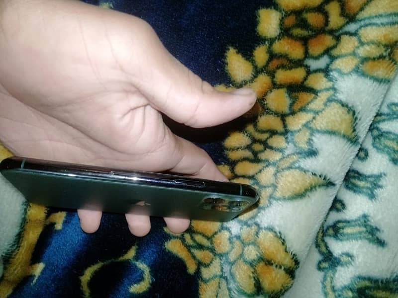 iPhone 11 Pro /GB 64 / non pta 3