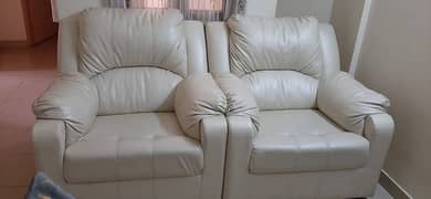 5 Seater Sofa (Molty Foam) Just Like New