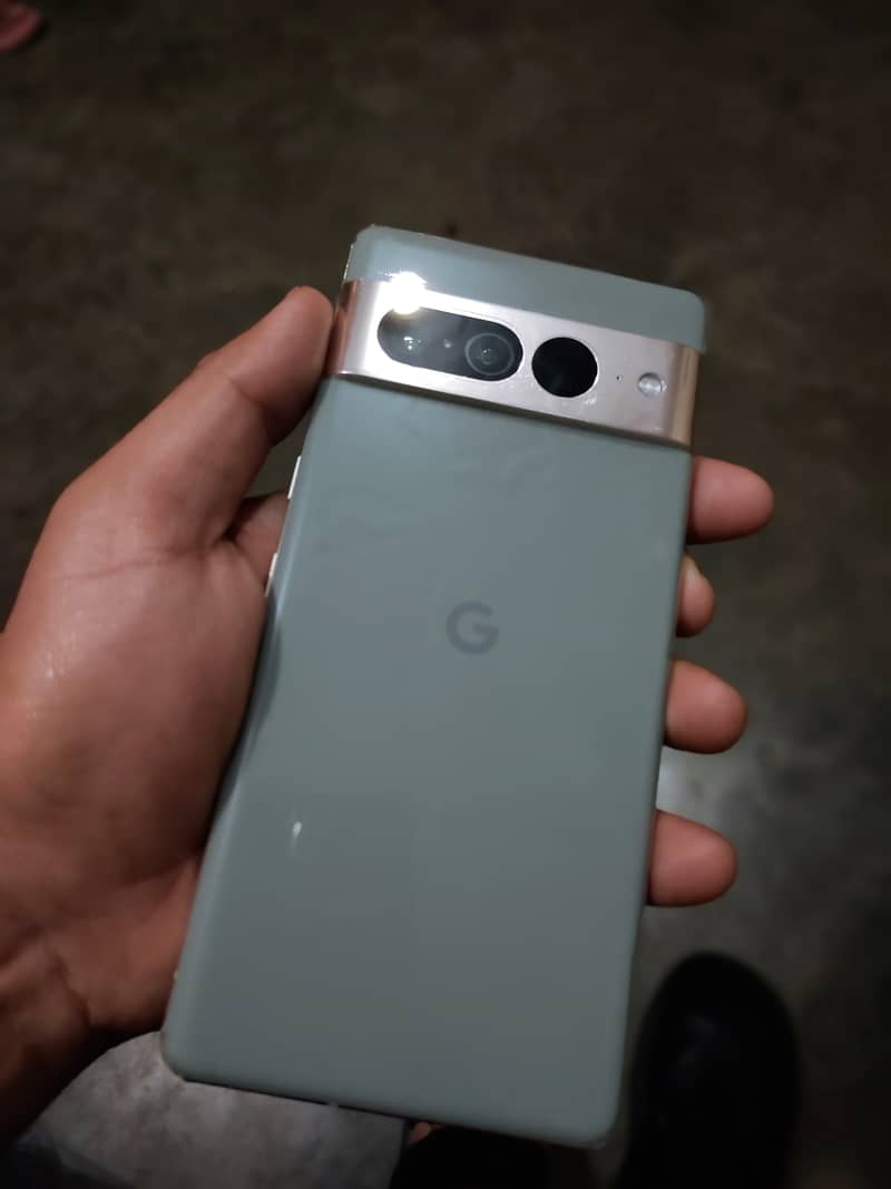 Google Pixel 7 Pro 4