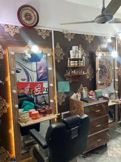 Beauty Saloon/Parlour