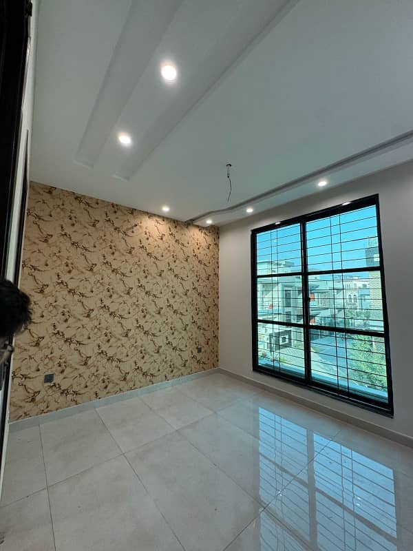 5 Marla Corner House For Rent In F-Block DHA Rahber Phase 11 Lhr. 6