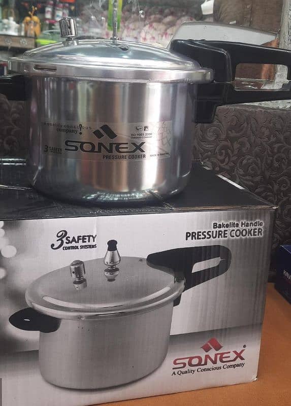 pressure cooker 1