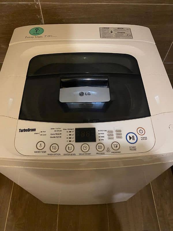 7KG LG FULLY AUTOMATIC WASHING MACHINE 1