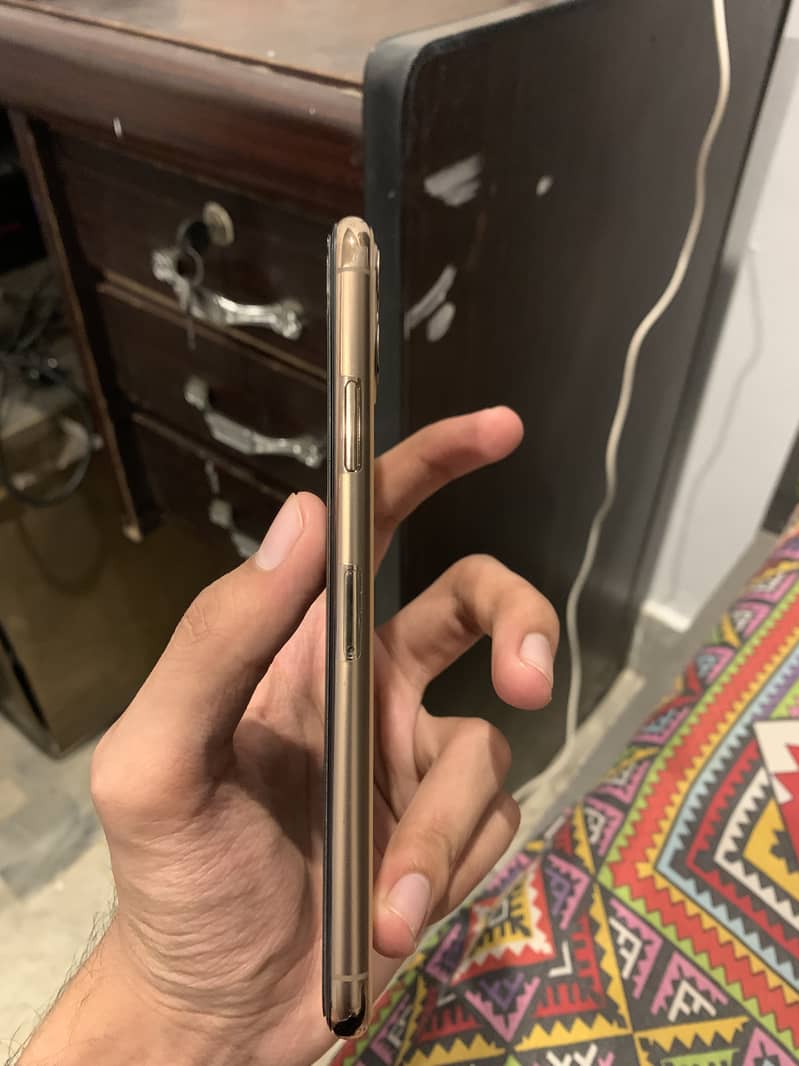 Apple iPhone 11 Pro Max 64gb 2