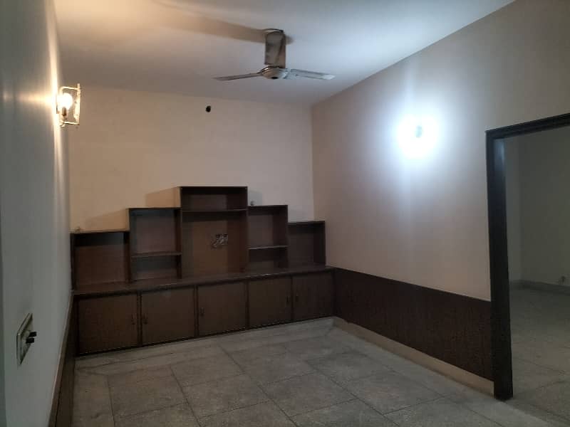 Johar Town Near Akbar Chowk 5 Marla Solid Double Story House Gated community 12