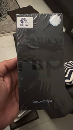 Samsung Z flip 4 Brand New. 8/512GB PTA APPROVED