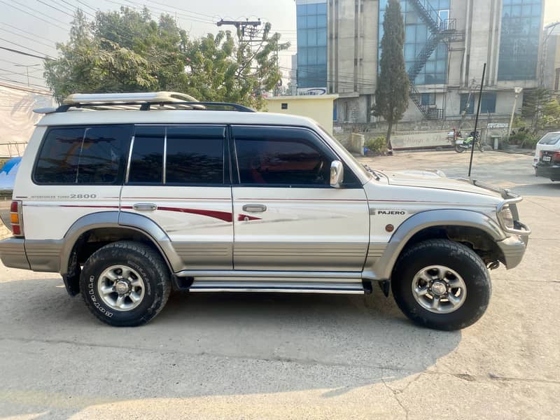 Mitsubishi Pajero 1995 7