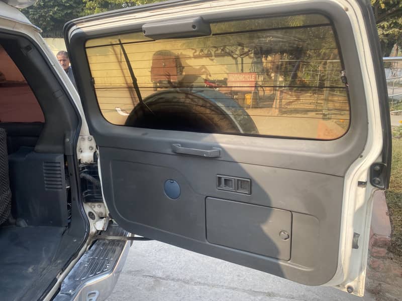 Mitsubishi Pajero 1995 15