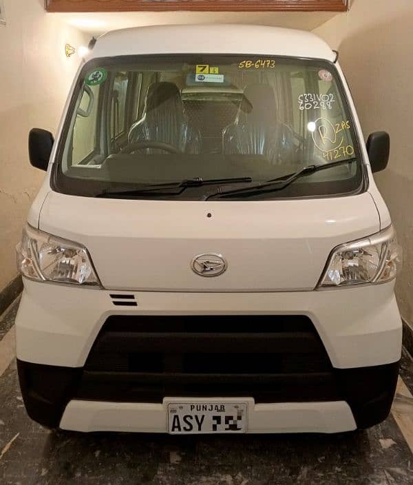 Daihatsu Hijet 2024 3