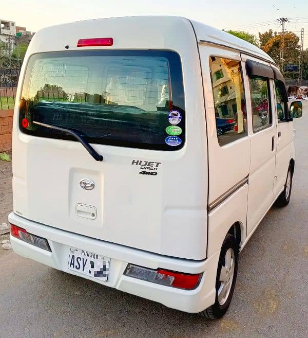 Daihatsu Hijet 2024 7