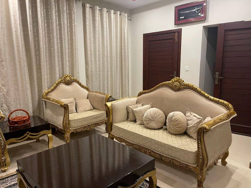 Sofa Set 7 Seat's Gold + tables 9