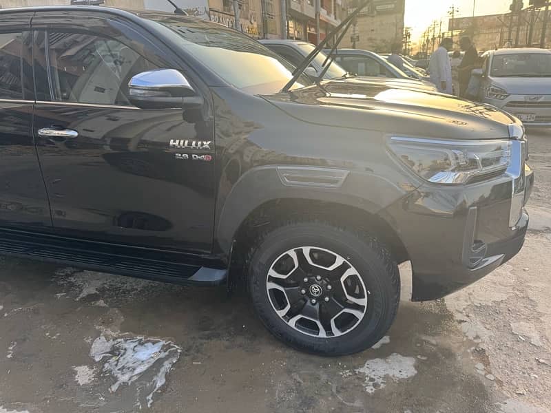 Toyota Hilux 2021 6