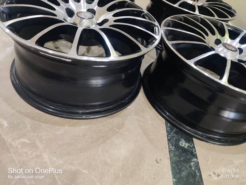 15 inch Alloy rims 2