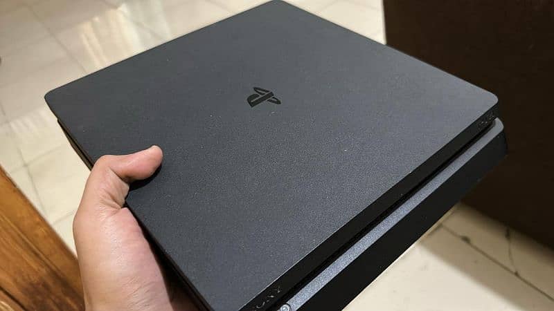 PS4 SLIM 500 GB 0