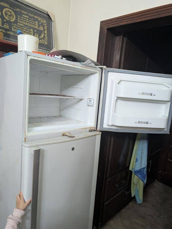 Dawlance Fridge for Sale 2