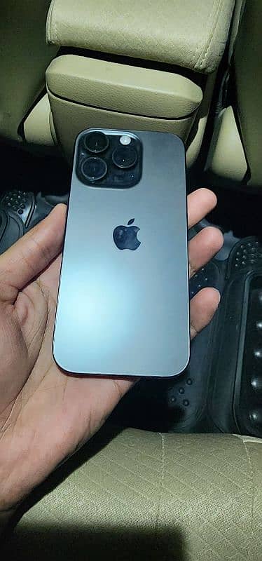 iphone 16 pro 3