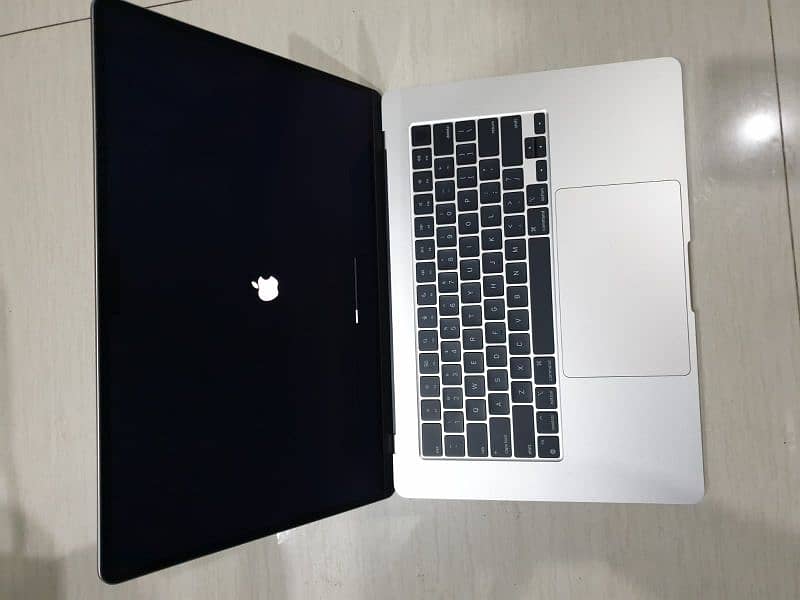 MAC BOOK AVAILABLE FOR SALE 2