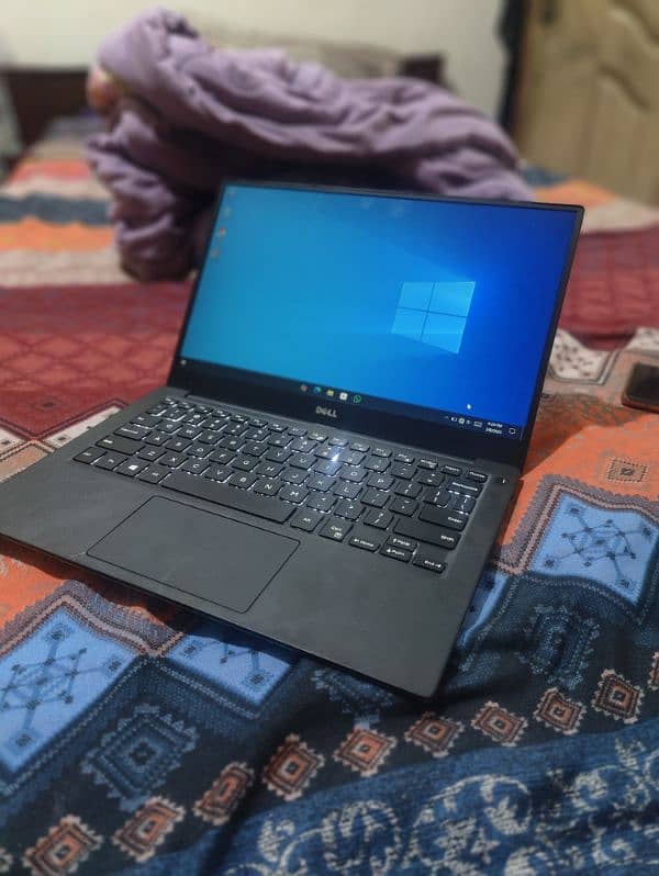 Dell XPS 13 9360 i7 7th gen 16/256 10