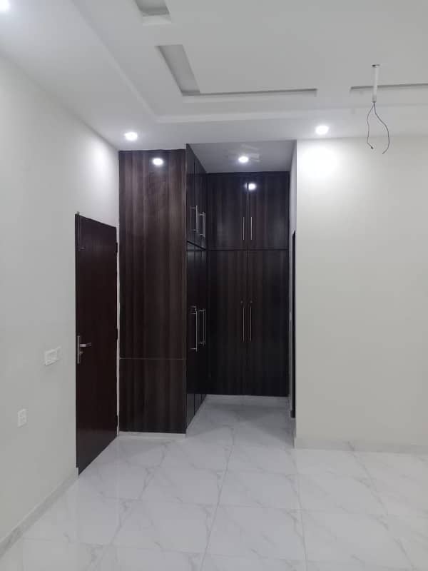 10 Marla House For Rent In A-Block DHA Rahber Phase 11 Lhr. 8