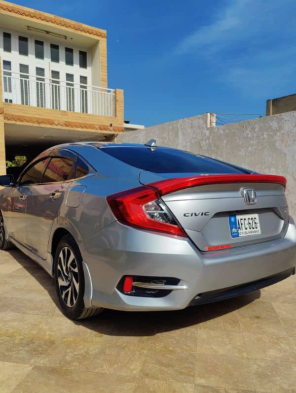 Honda Civic Oriel 2017 6