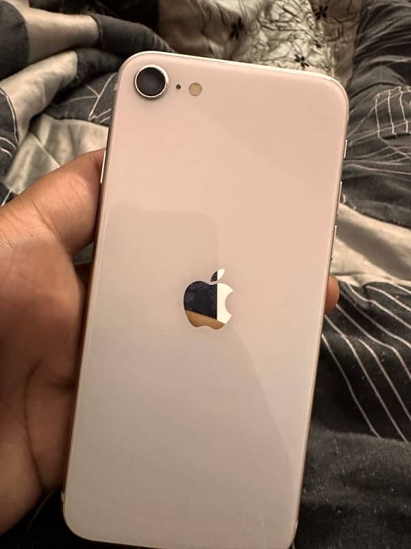 iPhone SE 2020 PTA 5