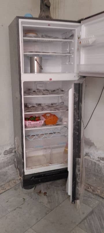 new condition fridge zabardast full size WhatsApp 03037747713 contact 7