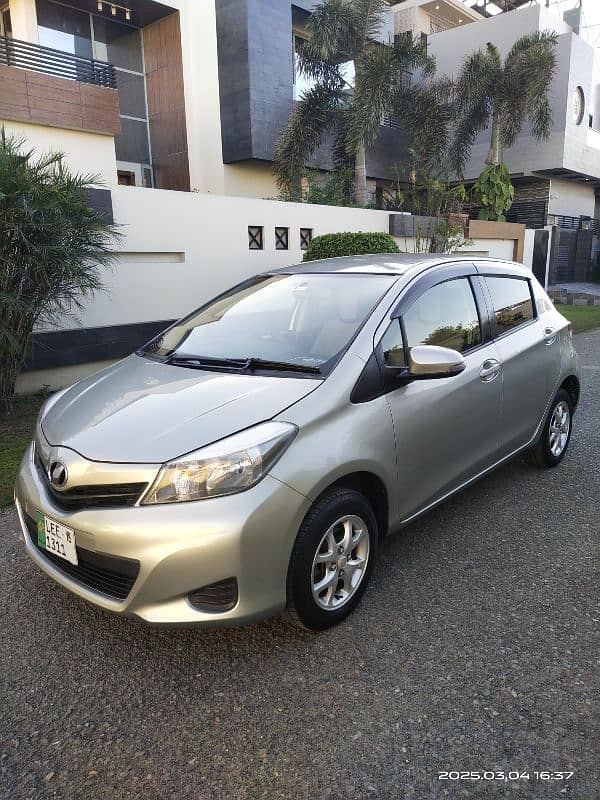 Toyota Vitz 2013 1