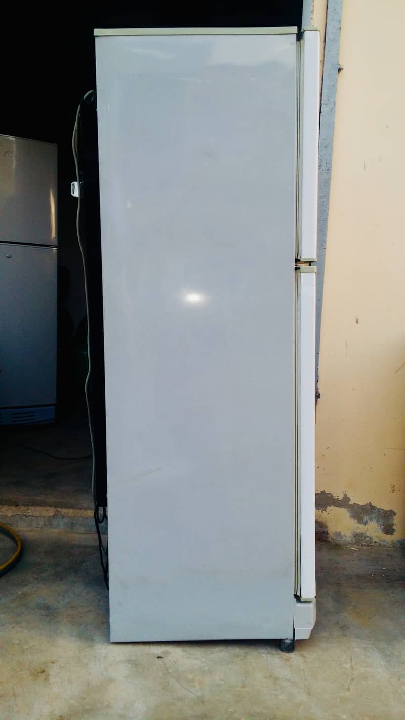 Pel Fridge, Full Genuine, Just Like A Brand New 6