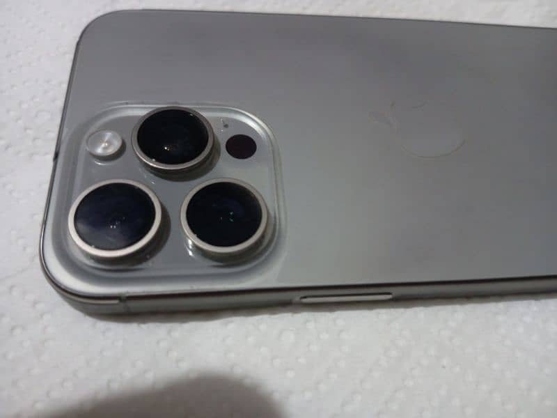 Iphone 15 pro max HK Model 3