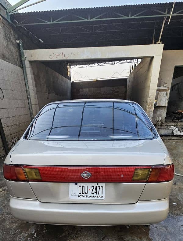 Nissan Sunny 1997 3