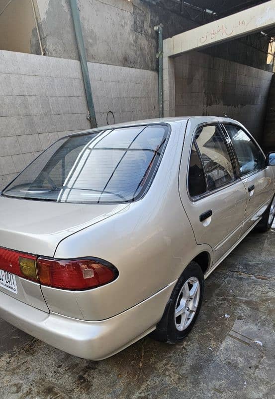 Nissan Sunny 1997 4