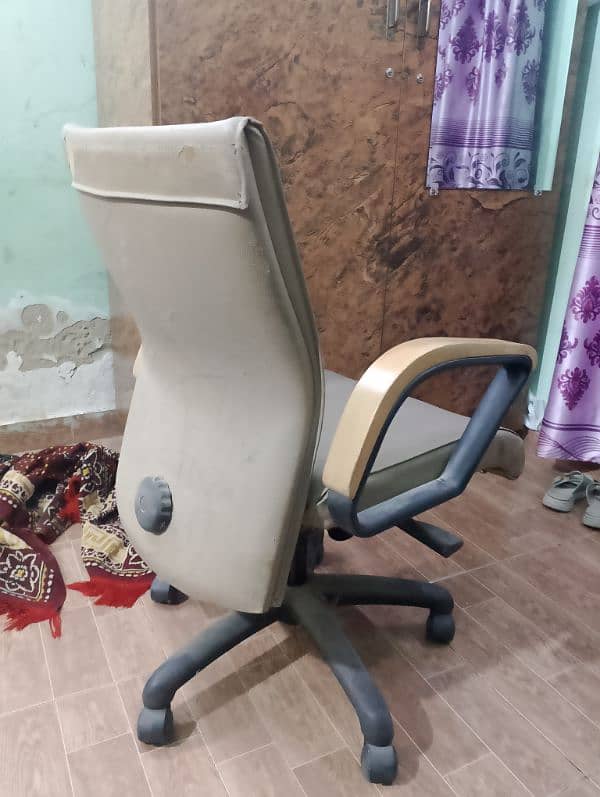 computer chair 2