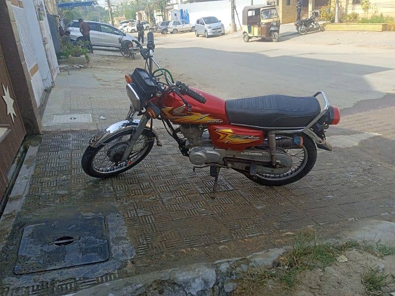 HONDA 125 NAVY USED PERSON 2