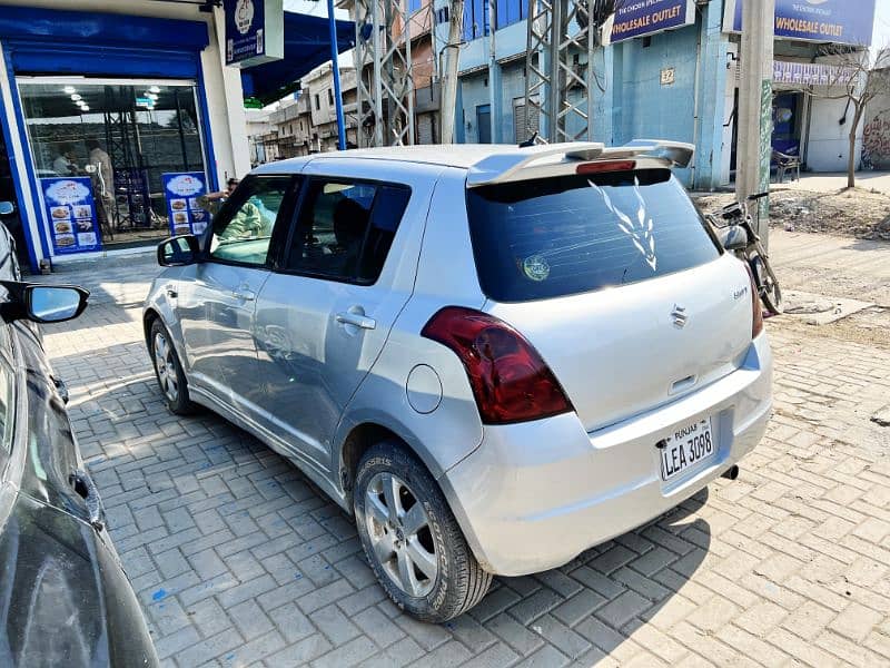 Suzuki Swift 2010 1